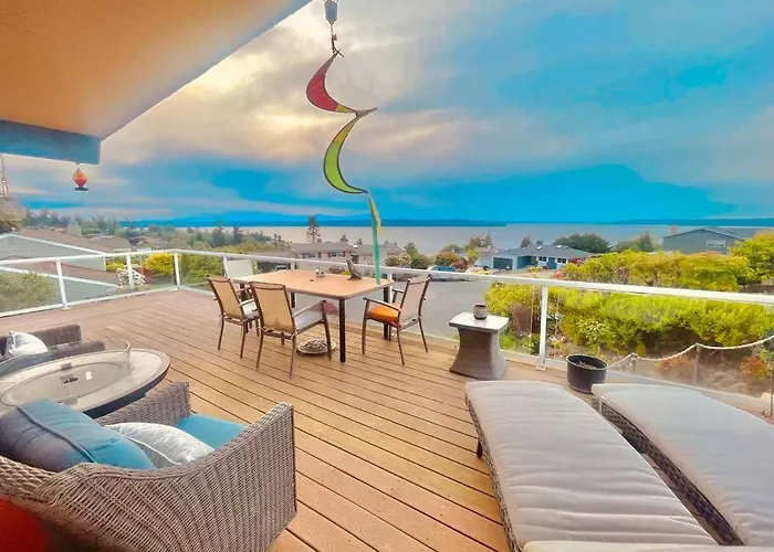 Luxury Vacation House With Breathtaking Soundview