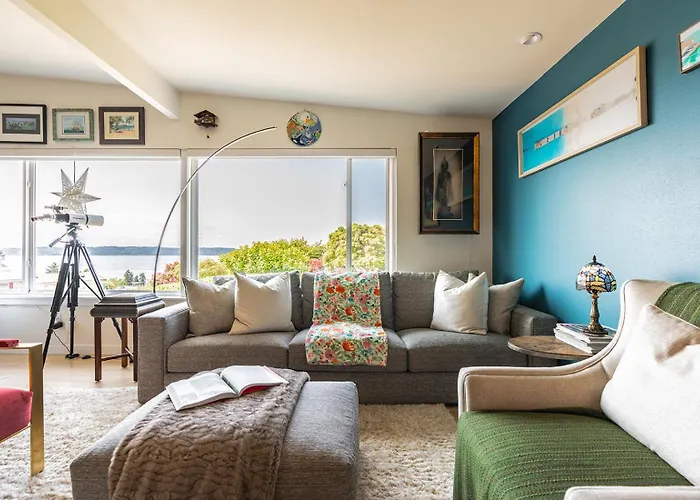 Luxury Vacation House With Breathtaking Soundview